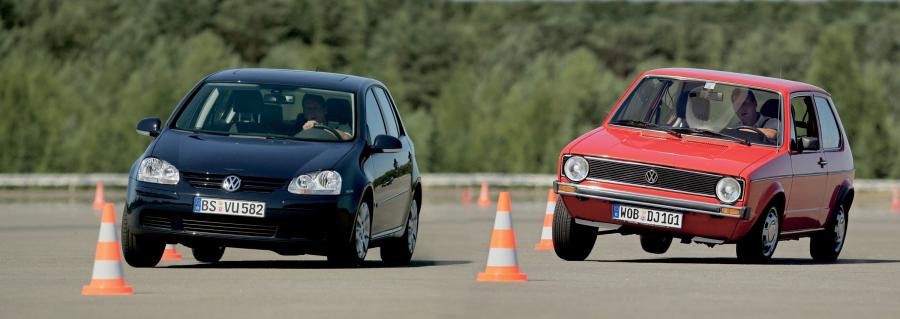  Volkswagen Golf 2004 года  (фото 61 из 170)
